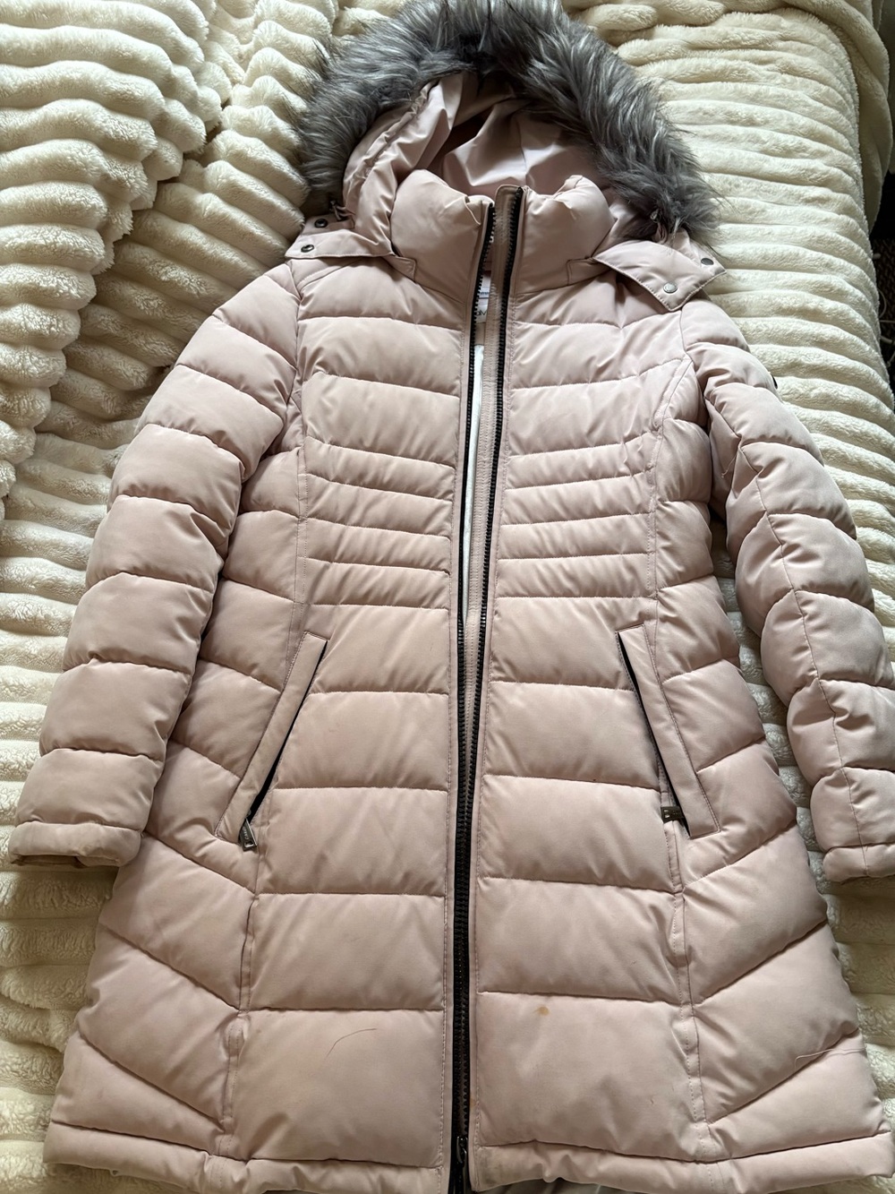 Calvin Klein Light Pink Quilted Hooded Puffer Coat with Faux Fur Trim